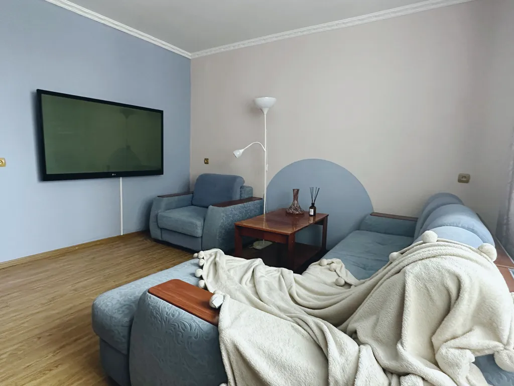 Двухкомнатная квартира с видом на монастыри