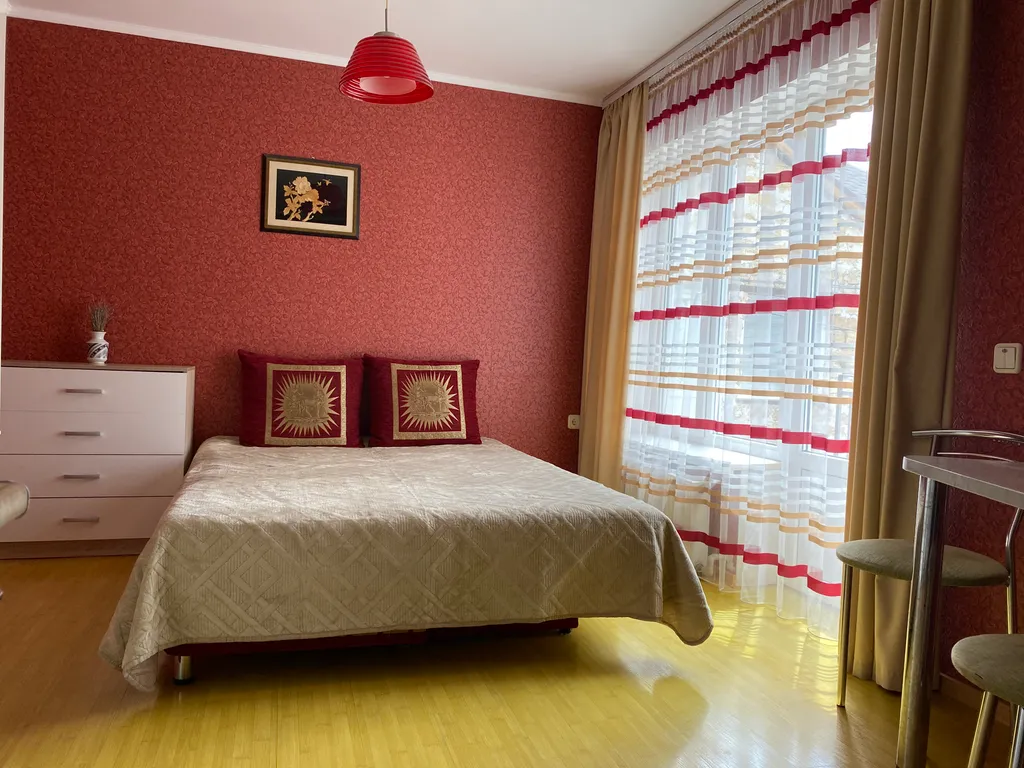 Коттедж Уютная 2-комнатная квартира в своём дворе со своей кухней — аренда посуточно в Евпатория