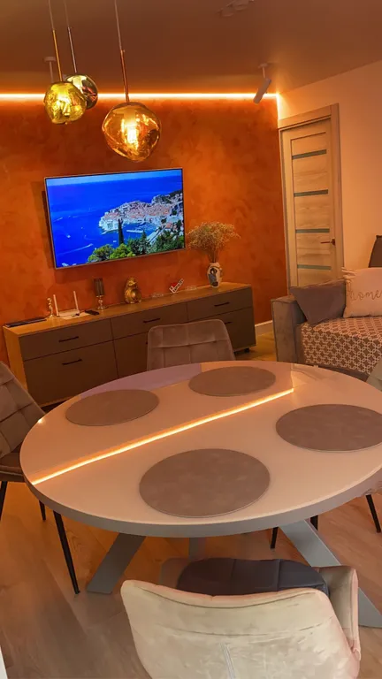 Orange House у Авачинской бухты