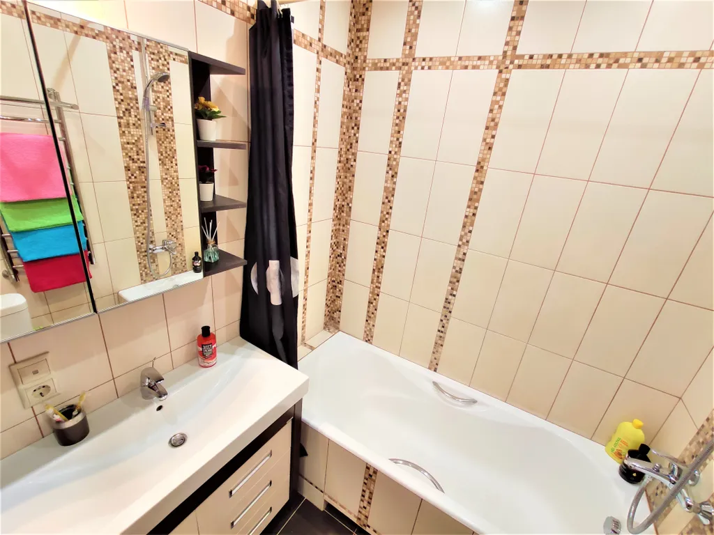 Чистая, уютная квартира в микрорайоне Красная горка