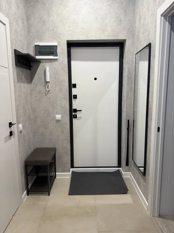 Новая квартира с дизайнерским ремонтом в центре города