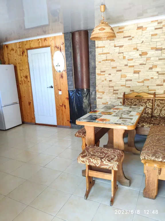 Коттеджи с бассейном