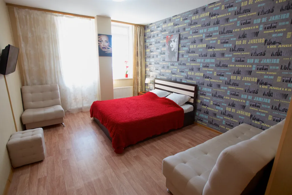 Квартира Уютная квартира напротив ТРЦ Планета — Красноярск