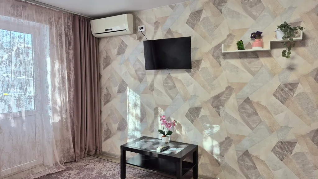 Квартира Квартира Уютная двушка с новым ремонтом в военном городке — Ейск