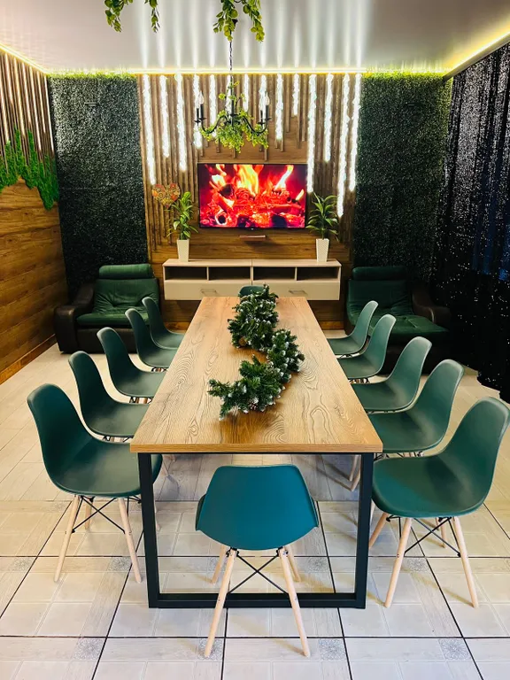 Дом с бассейном