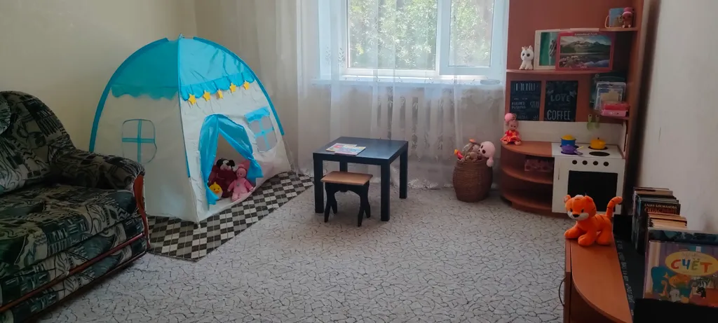 Квартира Просторная квартира с отдельной игровой комнатой — Ейск