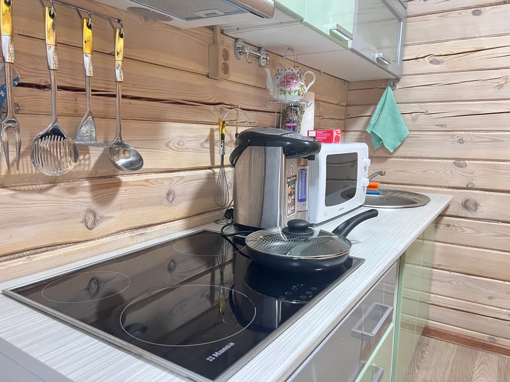 Коттедж с баней и беседкой у Вотчины Деда Мороза