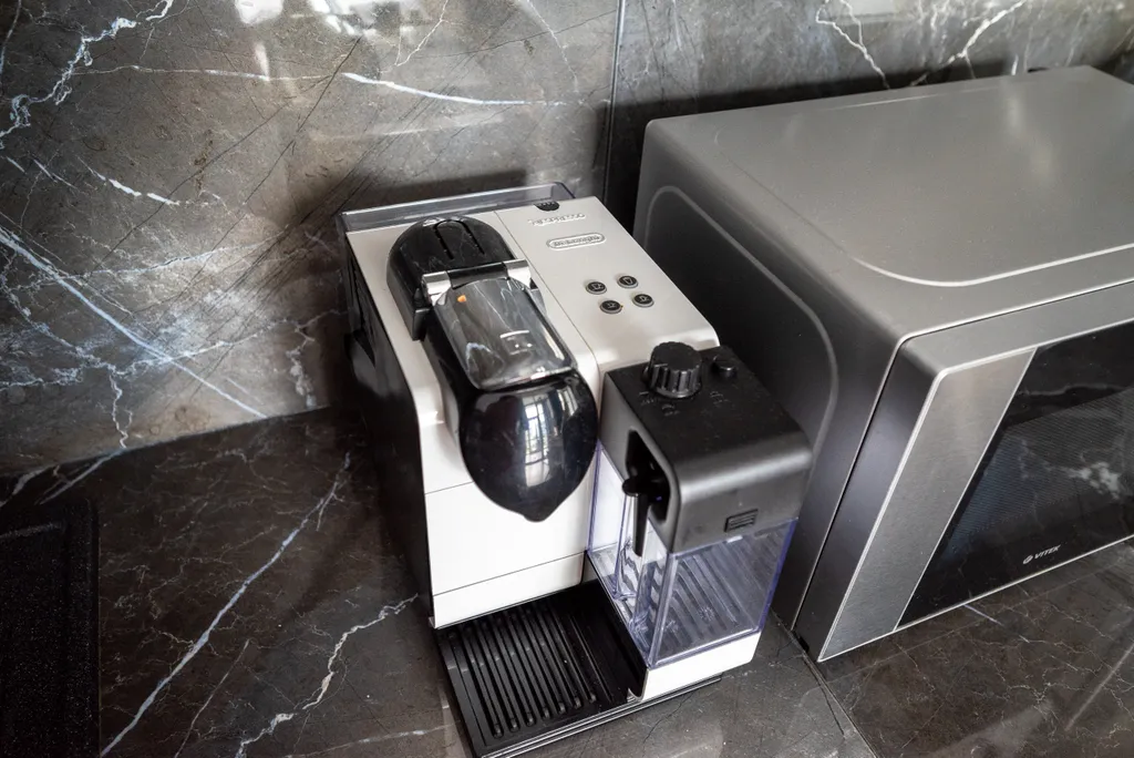 Четырехкомнатная восьмиместная квартира рядом с морем