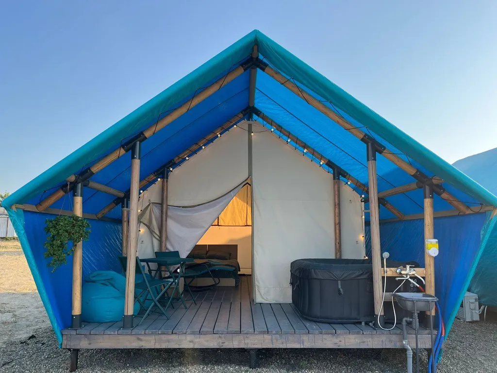 Коттедж со спа-басейном на побережье Азовского моря — аренда посуточно в Азов