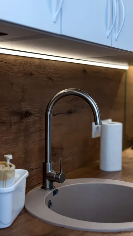 Уютная квартира с видом и спуском к морю