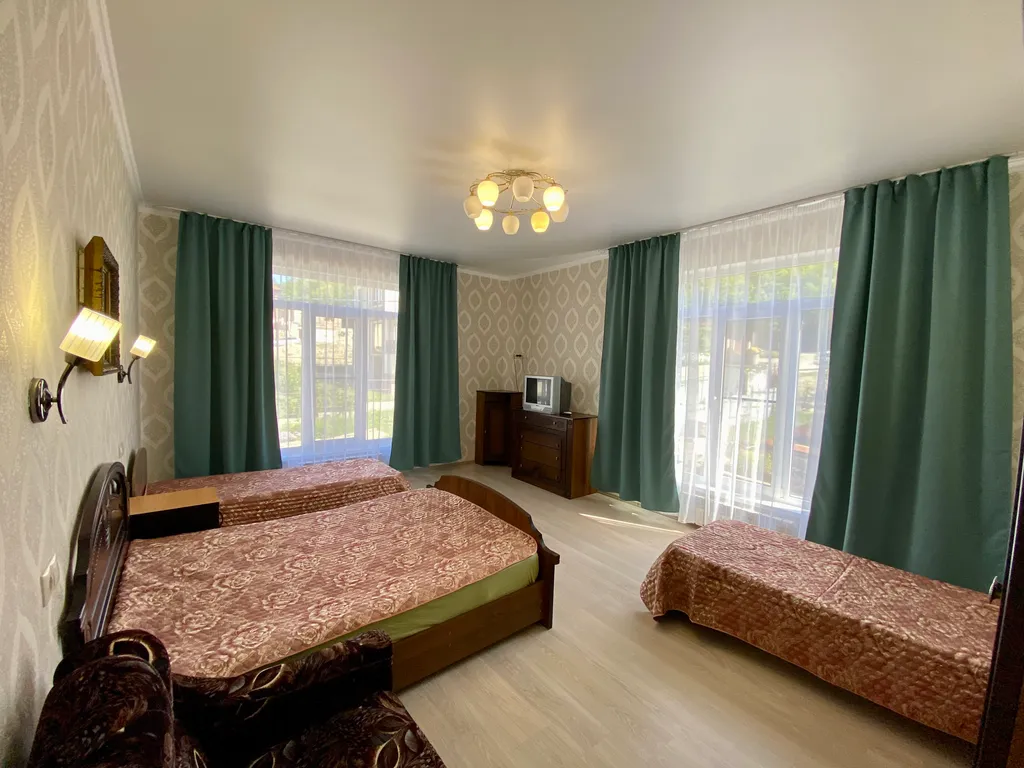 Коттедж Коттедж Уютный таунхаус в Геленджике — Геленджик