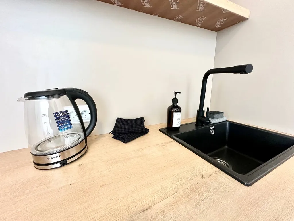 Модная студия с видом на город