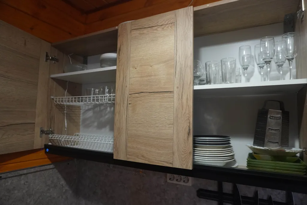 Домик на горке с баней