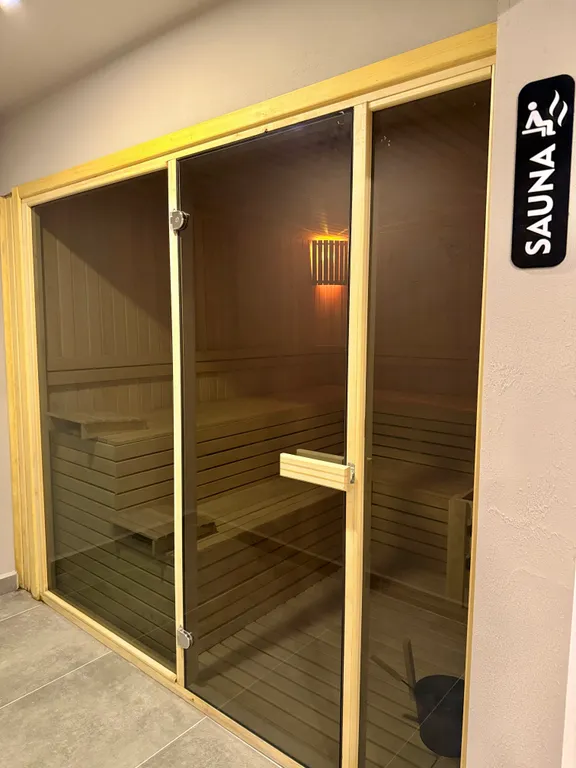 Уютная квартира с видом на горы, пляж Клеопатра