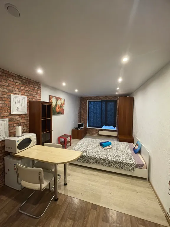 Красивая и уютная студия недалеко от центра