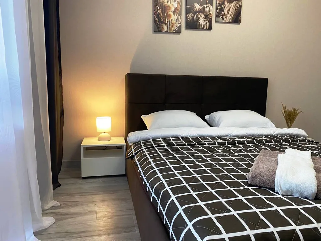 Видовая 2-комнатная квартира в 10 минутах от центра города