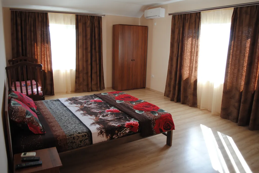 4-комнатный Дом