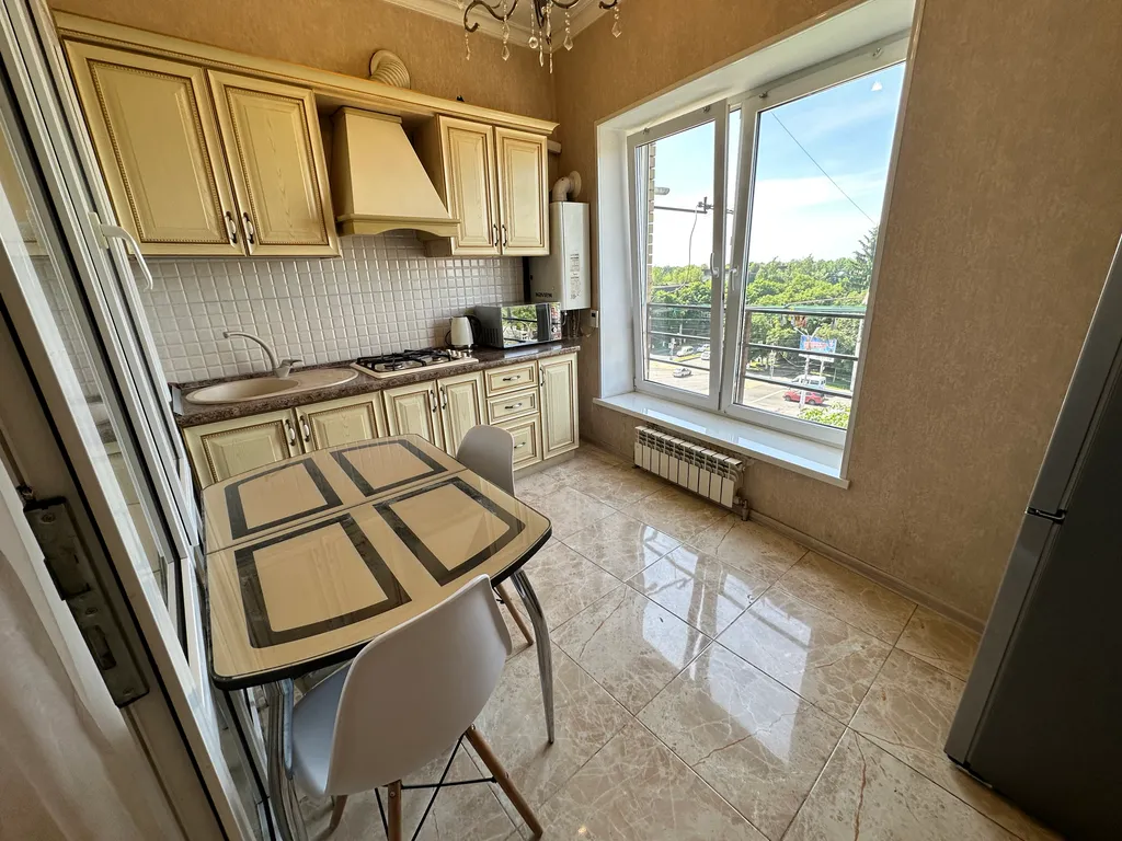 Квартира в центре напротив танка