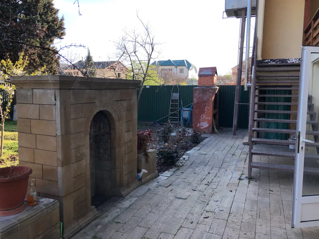 Дом на берегу Каспийского моря вблизи Дербента