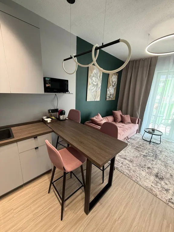 Квартира Изумрудная квартира — Екатеринбург