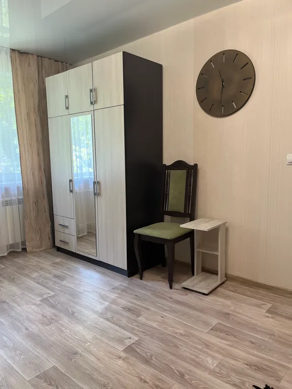 Квартира у института