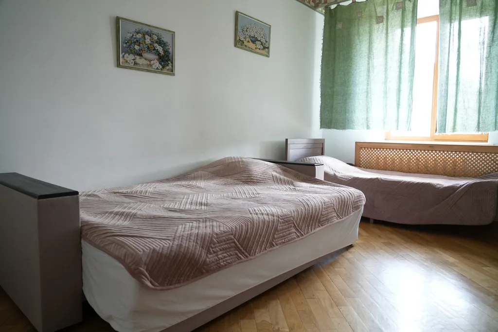 Апартаменты в центре города, свой дворик с беседкой и мангалом