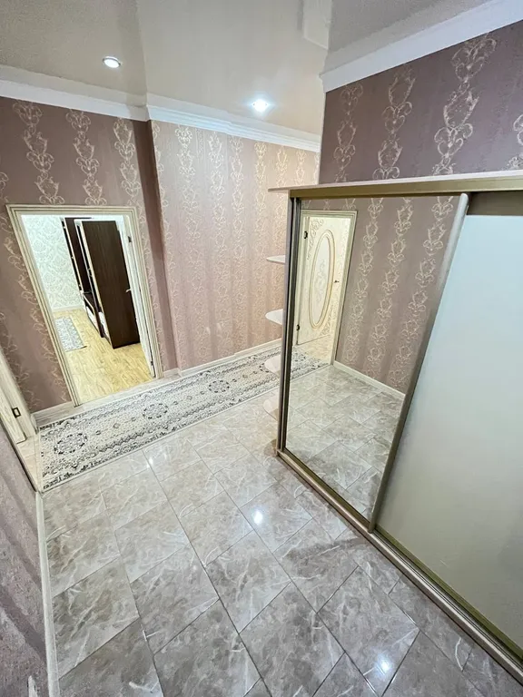 У себя дома