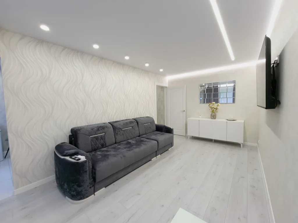 Современная двух комнатная квартира