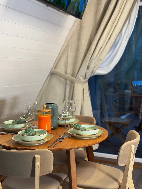 Белый а-фрейм