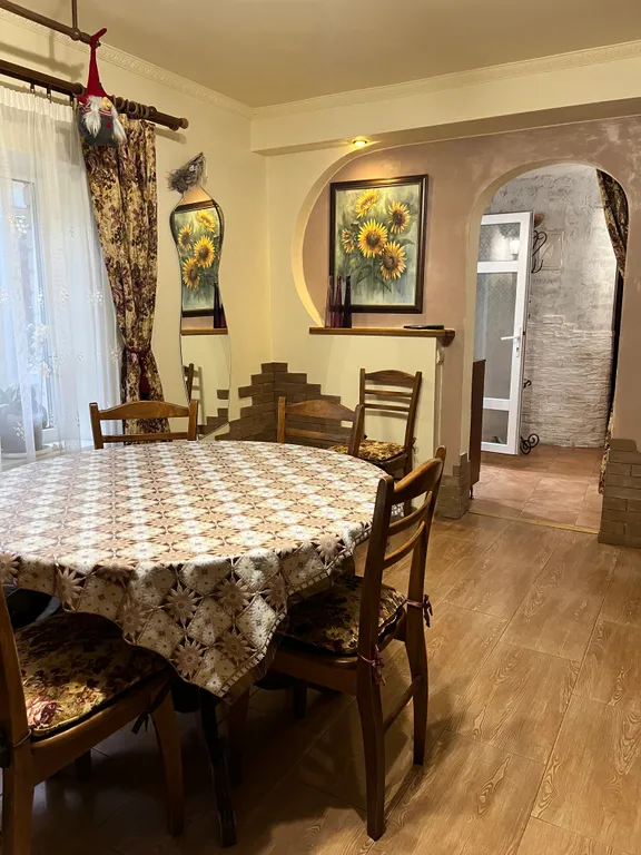 Комфортабельный двухэтажный дом