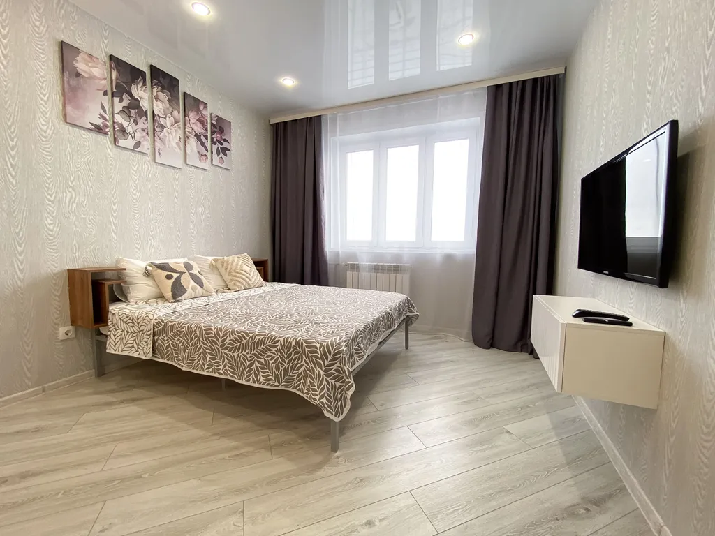 Просторная квартира в центре города — аренда посуточно в Ульяновск