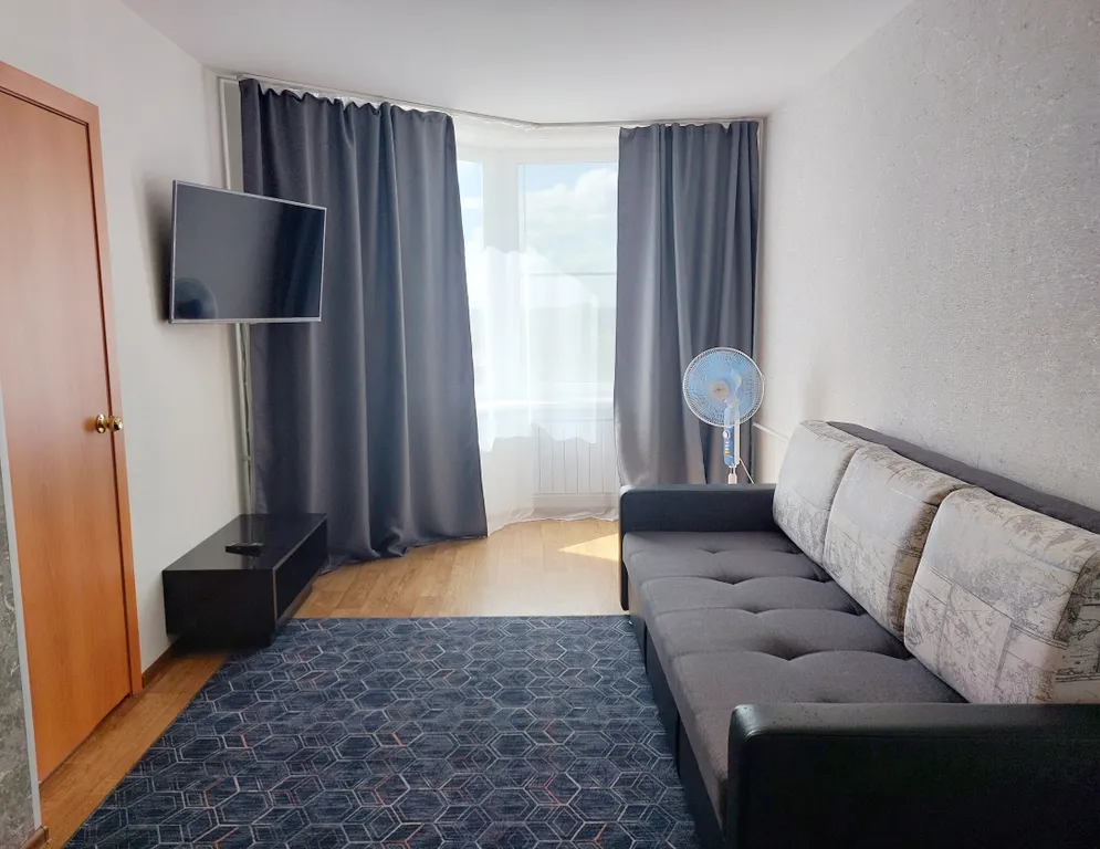 Уютная квартира в новом микрорайоне — аренда посуточно в Каменск-Уральский