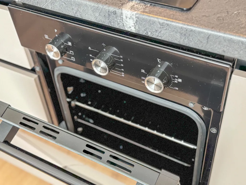 Ваниль- стильная студия в ЖК Самолет