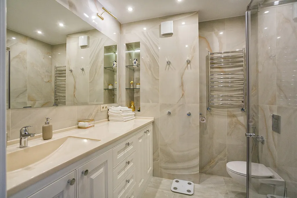 Дизайнерские апартаменты на набережной с бассейном на крыше