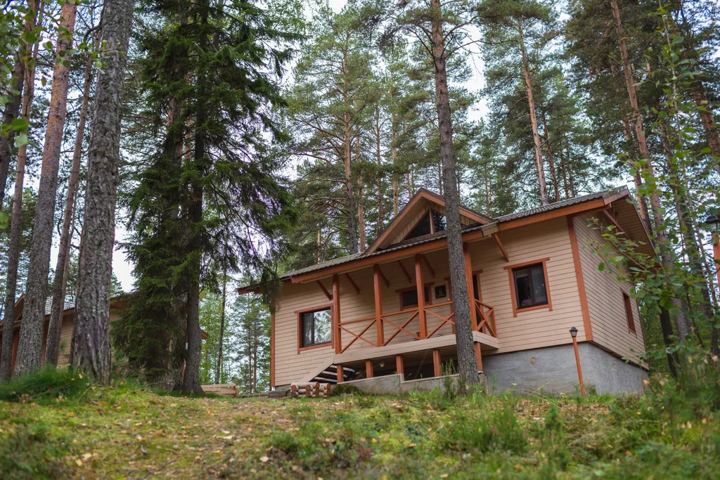 Восьмиместный коттедж на базе отдыха Денисов мыс — аренда посуточно в Алекка