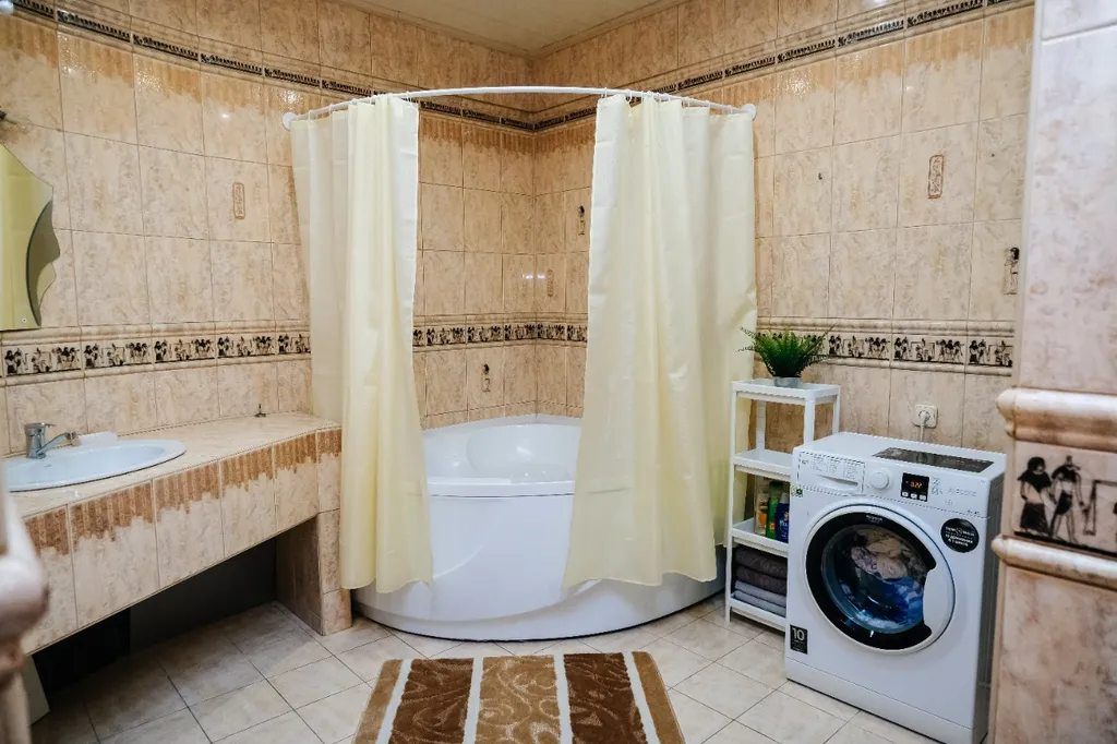 Большая трехкомнатная квартира