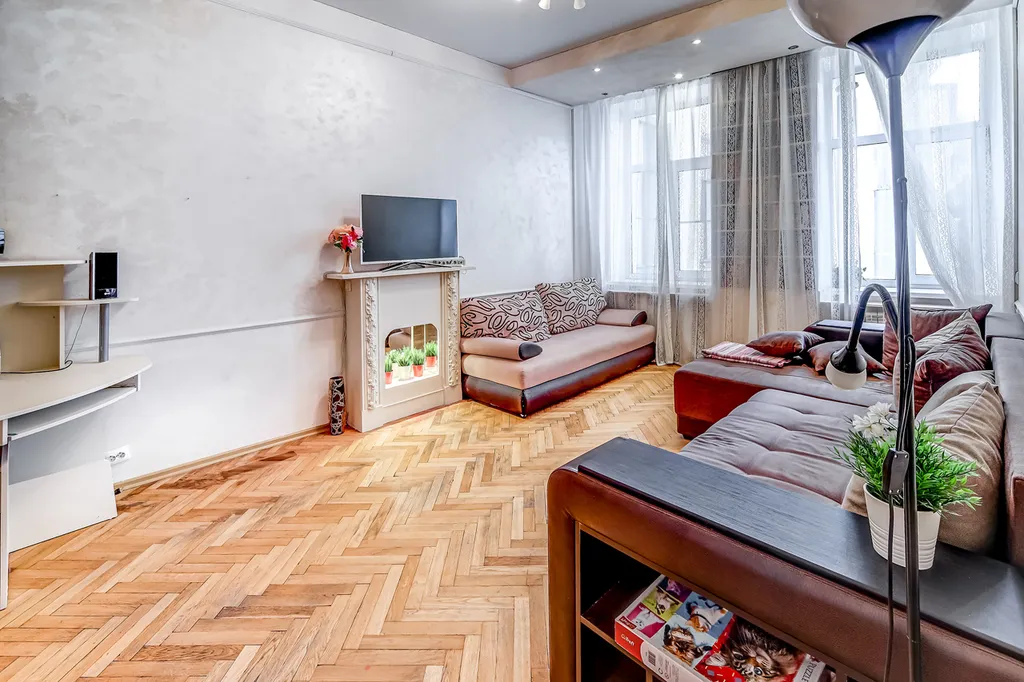 Квартира Квартира Двушка на Невском с паркингом, метро в минуте — Санкт-Петербург