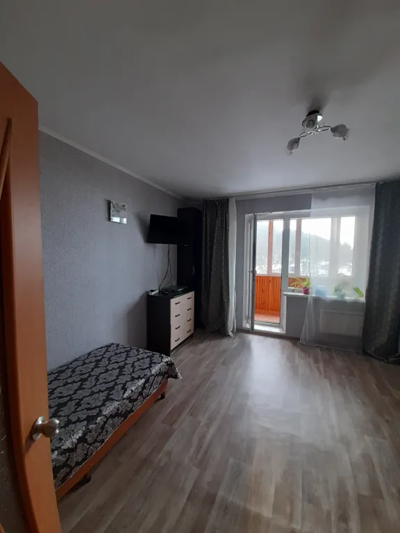 Квартира с видом на озеро Тургояк