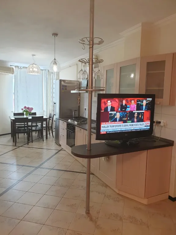 Просторная видовая квартира с кондиционером в 5 минутах от моря