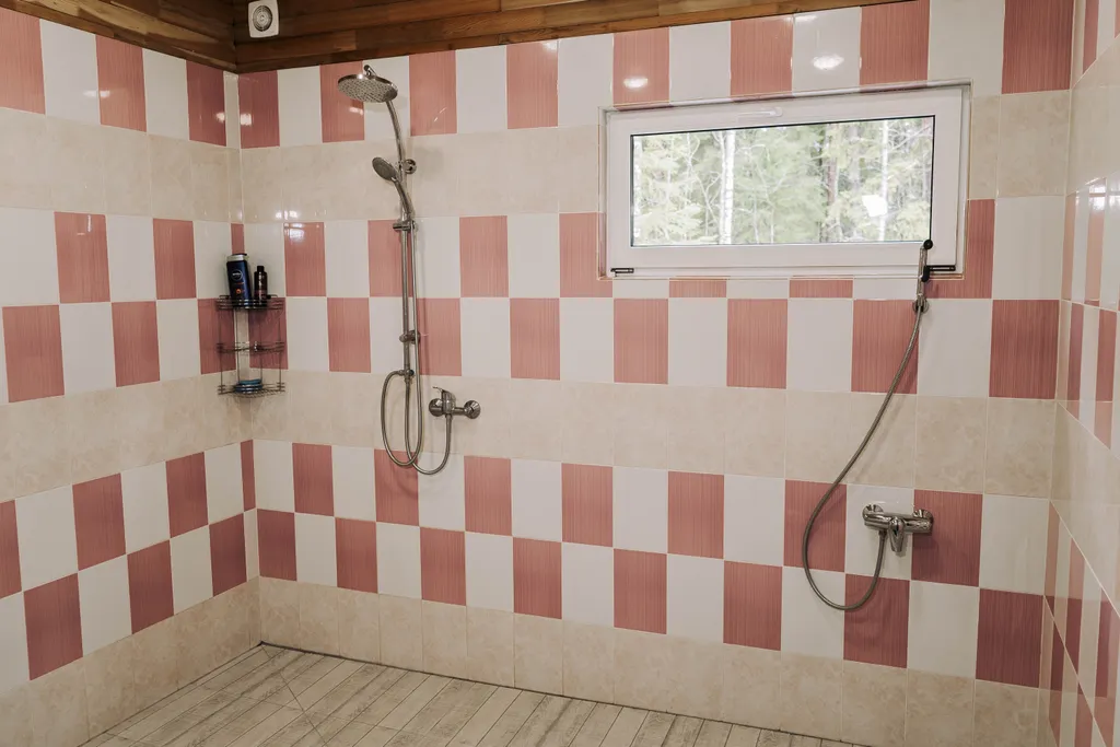 Коттедж Большой дом с баней и купелью — Иваново (Ленинградская область)