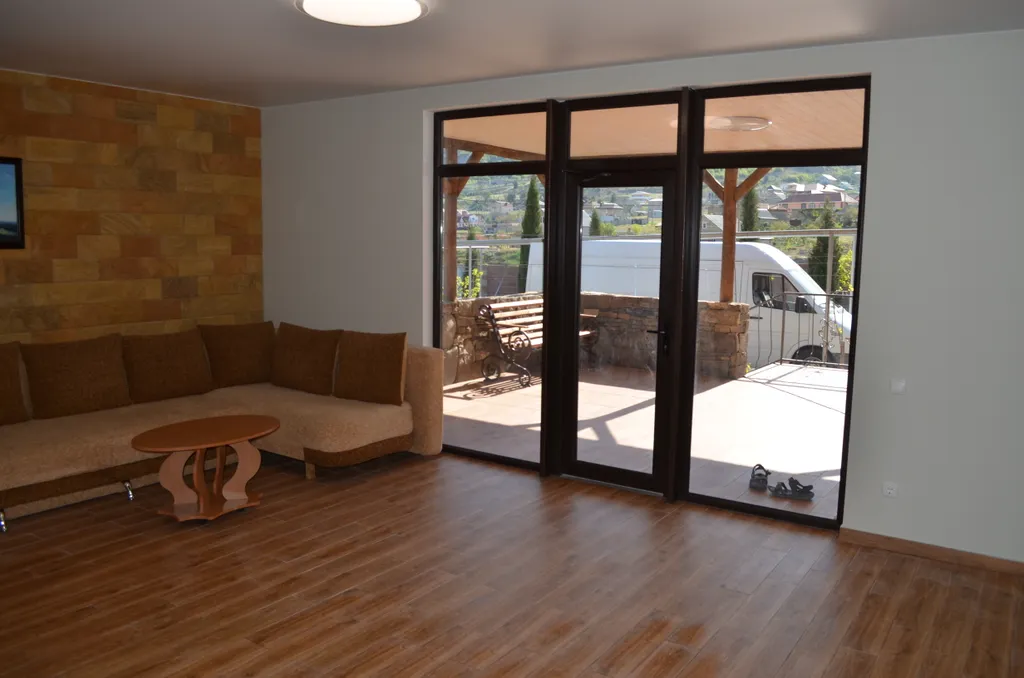 Уютный коттедж в тихом, живописном месте с прекрасным видом