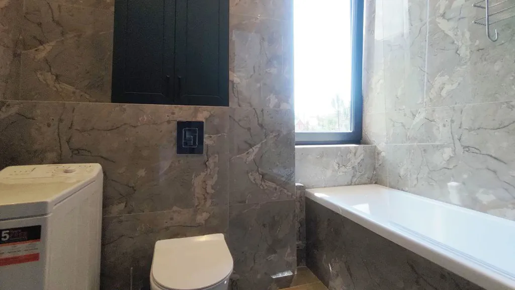 Уютная студия, два балкона, ванна, вид на горы, центр, все для отдыха