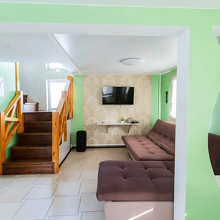 4-комнатный Дом