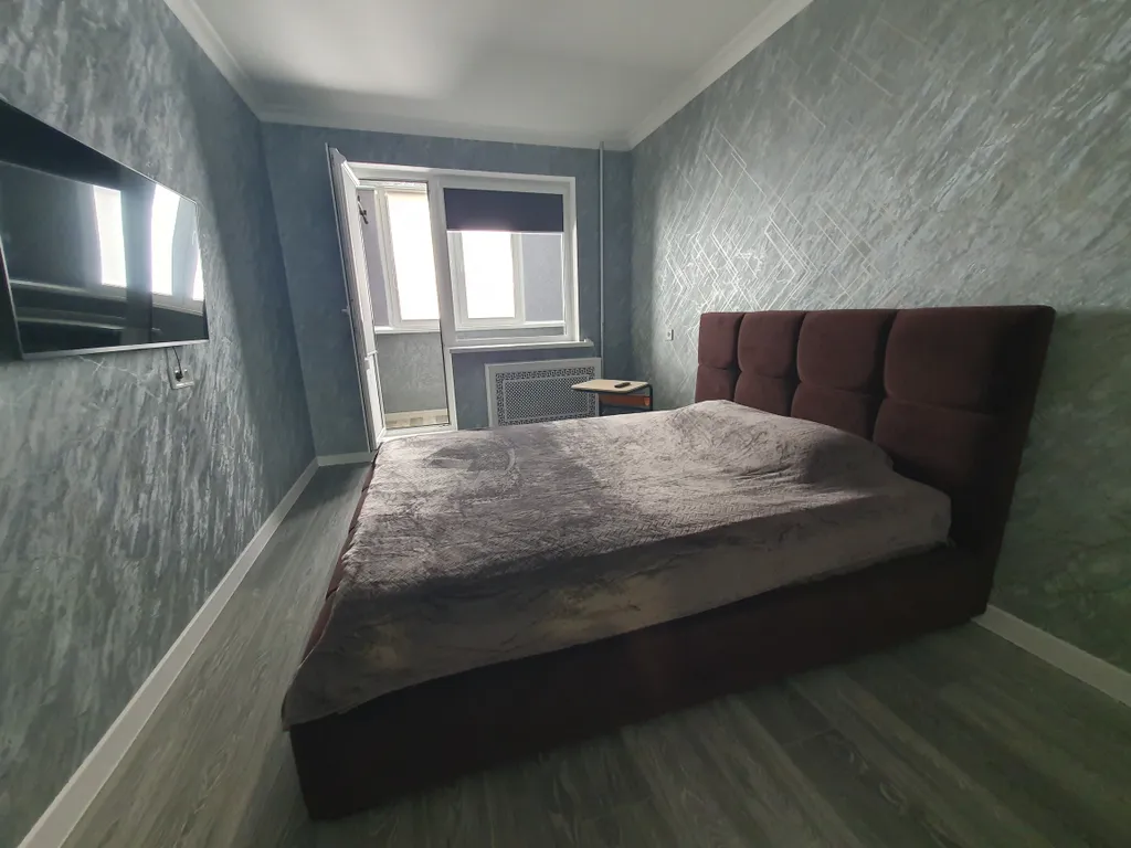 3х комнатная квартира, недалеко от центра. Свежий ремонт