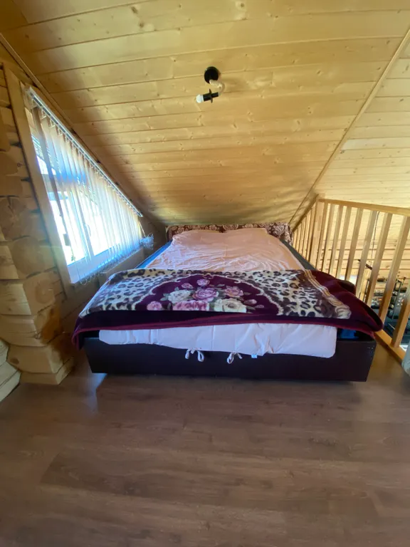 Коттедж у склонов