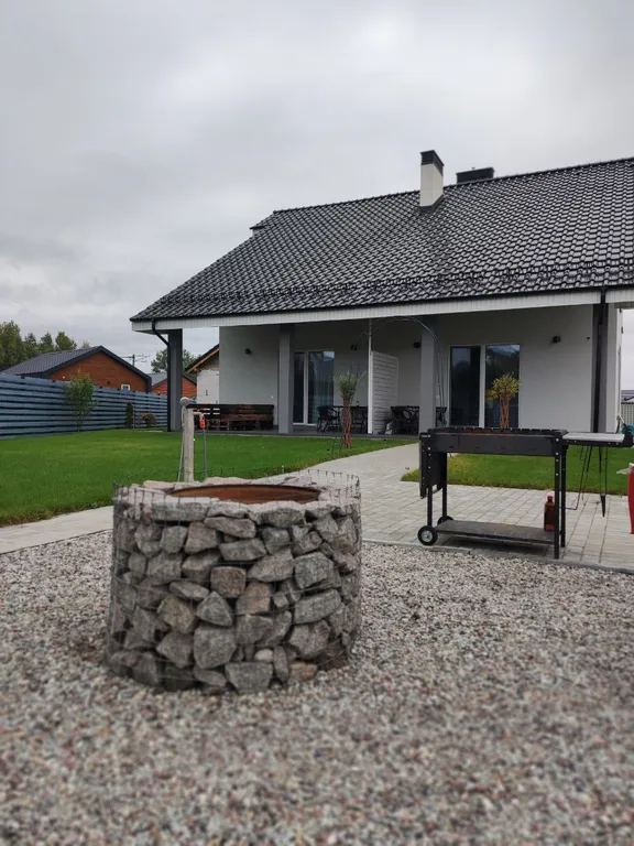 Часть дома с террасой и мангальной зоной на берегу моря