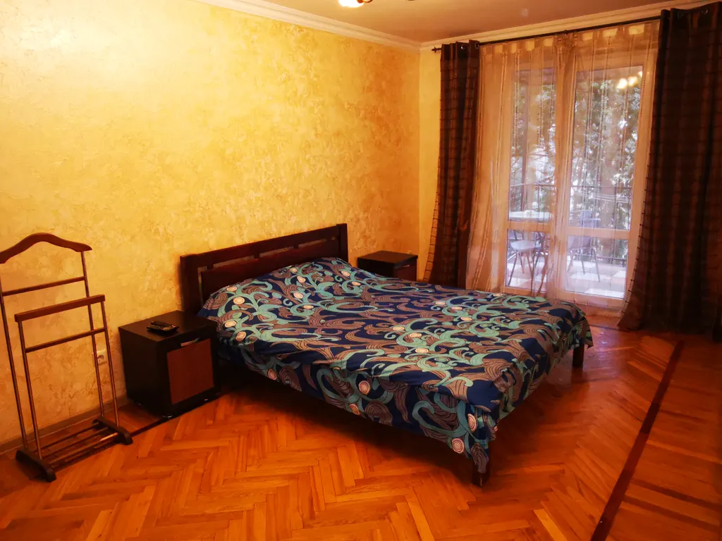 Двухкомнатная квартира с открытым балконом