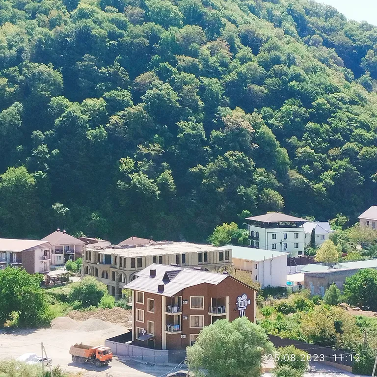 Уютная квартира на побережье с видом на горы