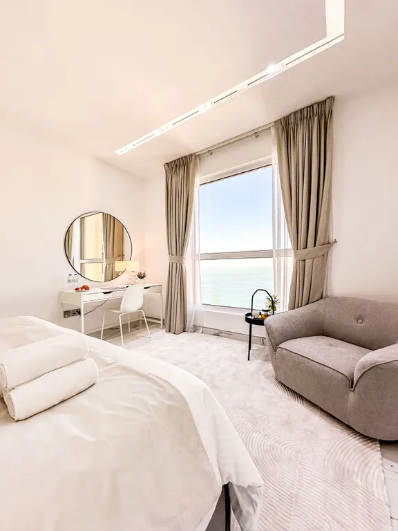 Стильная трёхкомнатная квартира