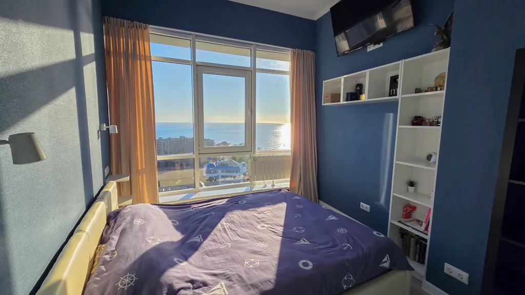 Большая двухуровневая квартира с шикарными видами на море и горы